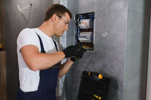 Best Emergency Electrical Repair  in Glasgow, DE